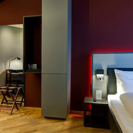 Qube Bahnstadt فندق 4*