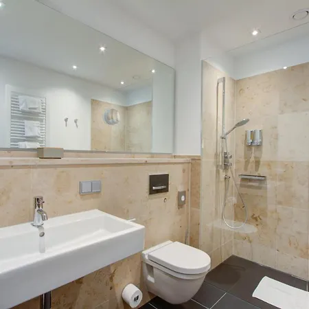 Hotell Qube Bahnstadt