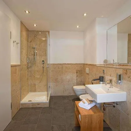 Qube Bahnstadt 4*